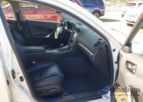 2013 Lexus Is 250 из США, поврежденный, VIN JTHCF5C21D5062004